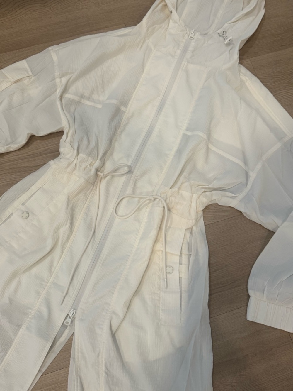 ALO Yoga Cream Hooded lightweight long summer jacket - Picture 3 of 9